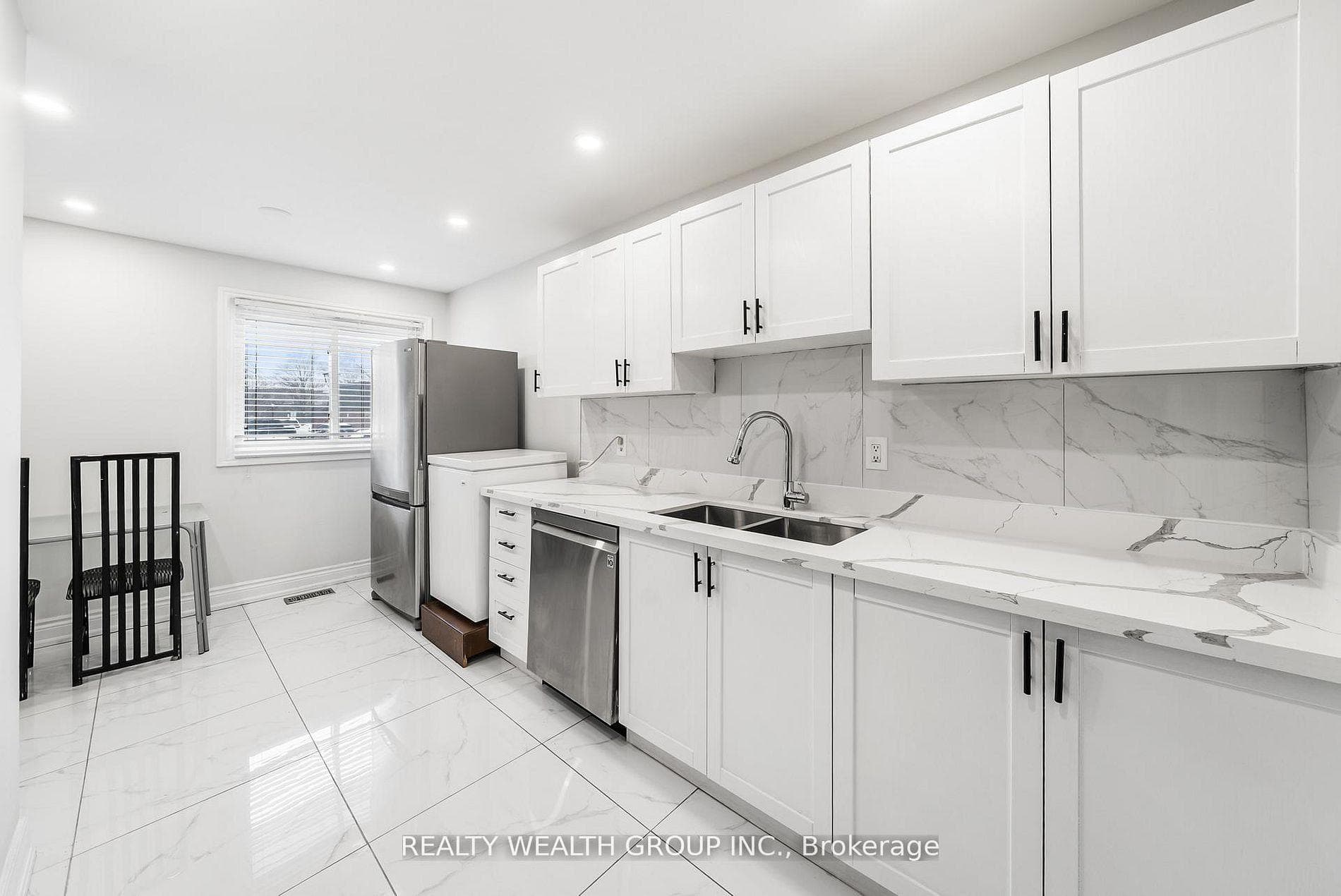 521 Timber Lane Unit 39 - Condo photo 5 of 25 in Burlington, Ontario