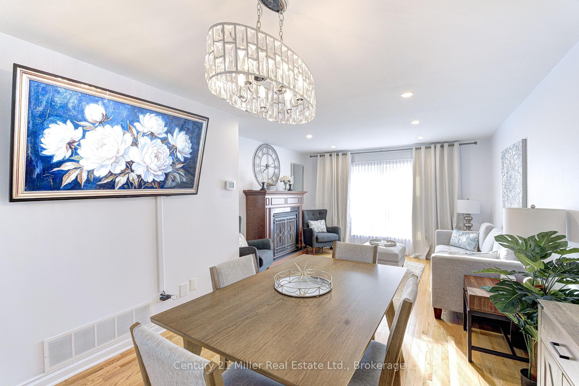 2256 MARGOT Street - Townhouse photo 7 of 46 in Oakville, Ontario