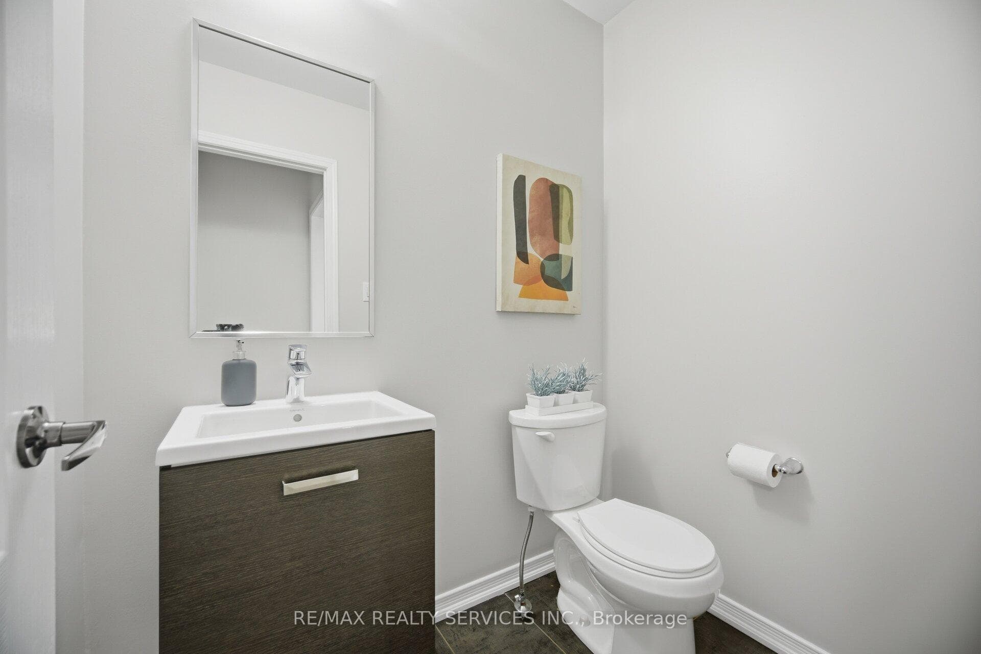 25 Baffin Crescent - Semi-Detached photo 14 of 50 in Brampton, Ontario