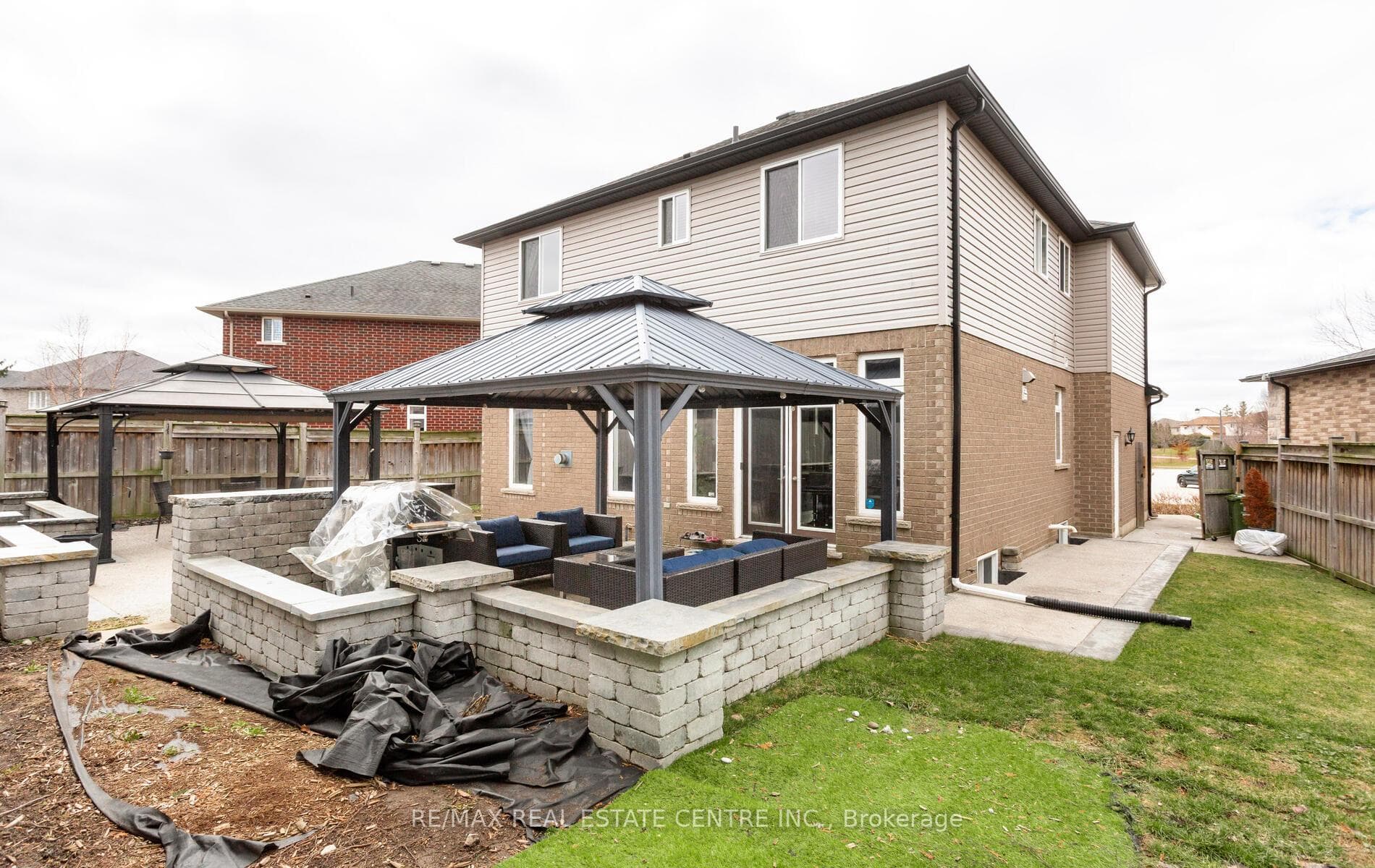31 Rianna Court - Single Family Home photo 48 of 50 in Hamilton, Ontario