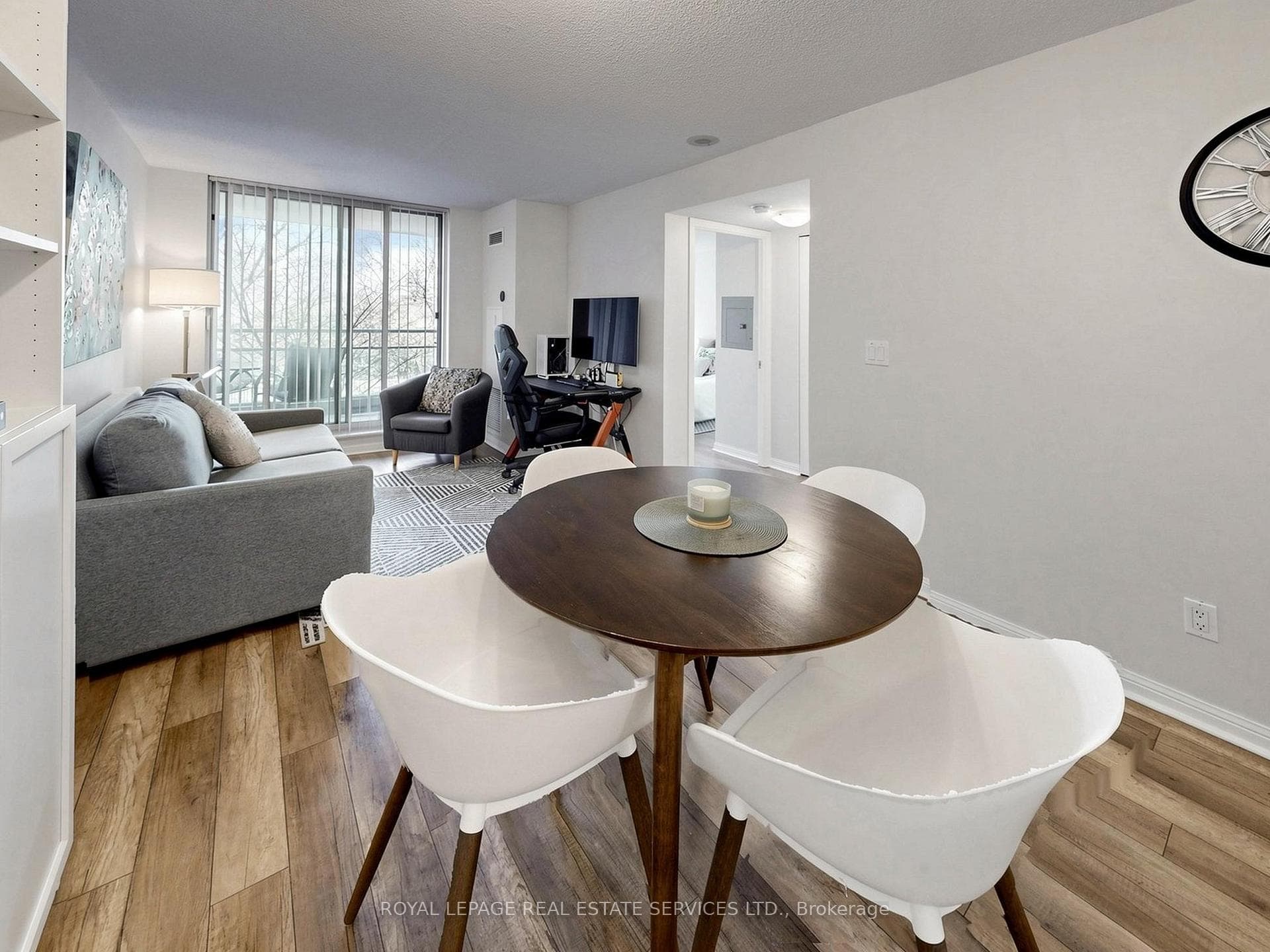 398 Eglinton Avenue Unit 203 - Condo photo 18 of 45 in Leaside / Davisville, Ontario