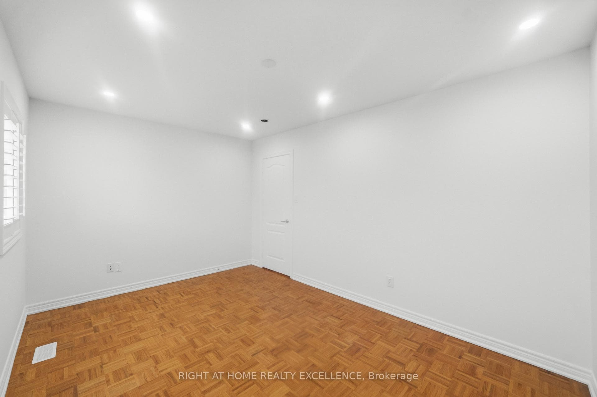 16 Whitford Court - Detached photo 26 of 39 in Brampton, Ontario