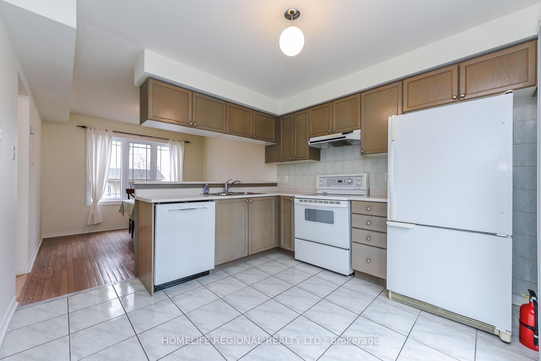 7105 Branigan Gate Unit 72 - Condo photo 9 of 34 in Mississauga, Ontario