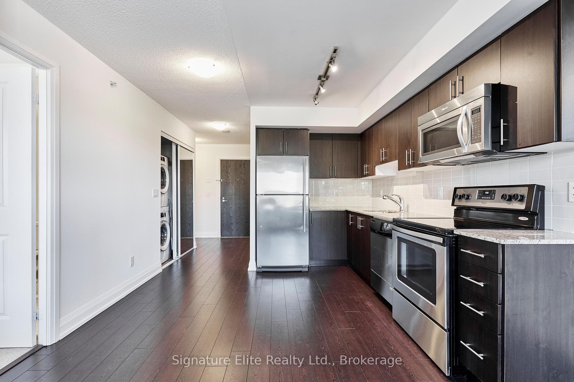 3520 Danforth Avenue Unit 301 - Condo photo 8 of 29 in Birch Cliff / Cliffside, Ontario