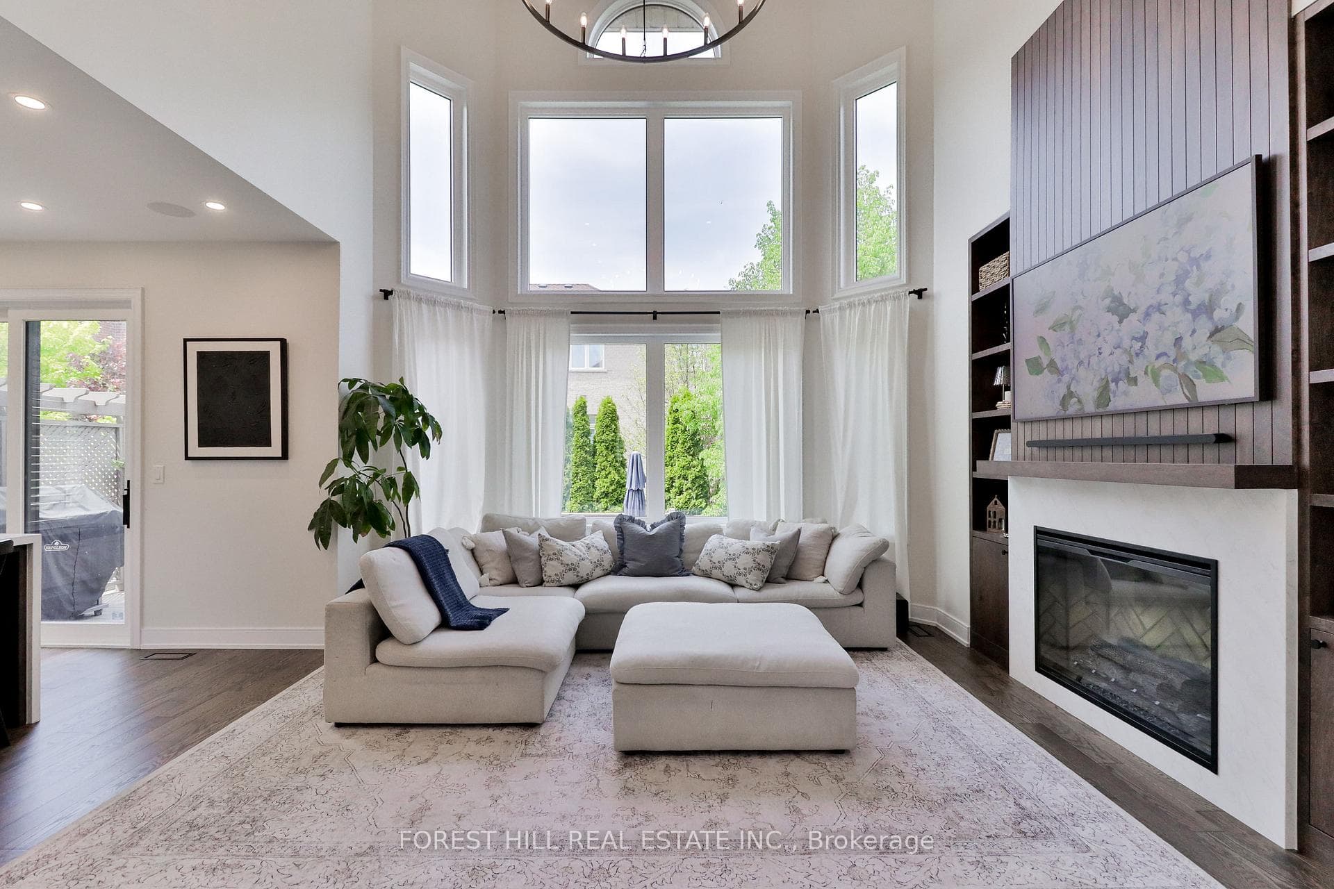 327 Turning Leaf Road - Detached photo 21 of 43 in Oakville, Ontario