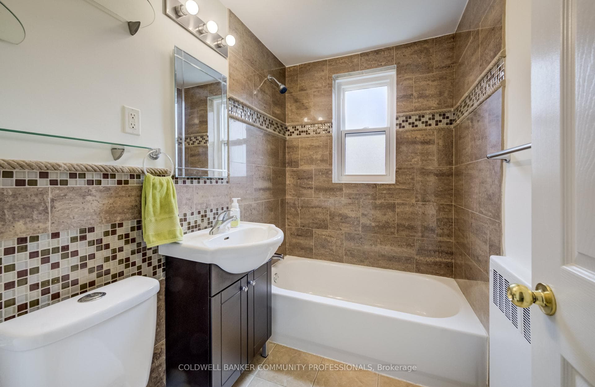 137 Emerald Street - Condo photo 15 of 23 in Hamilton, Ontario