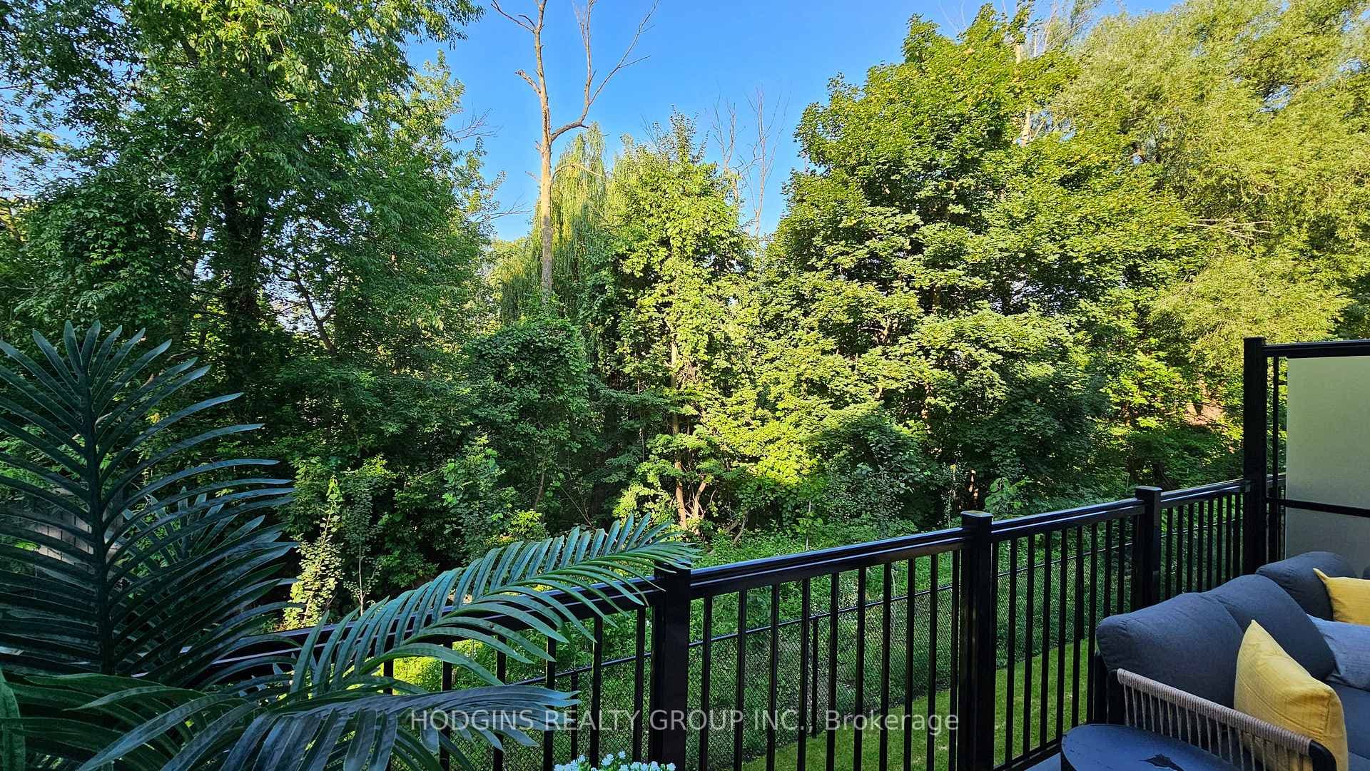 1136 Mona Road Unit 14 - Condo photo 4 of 38 in Mississauga, Ontario