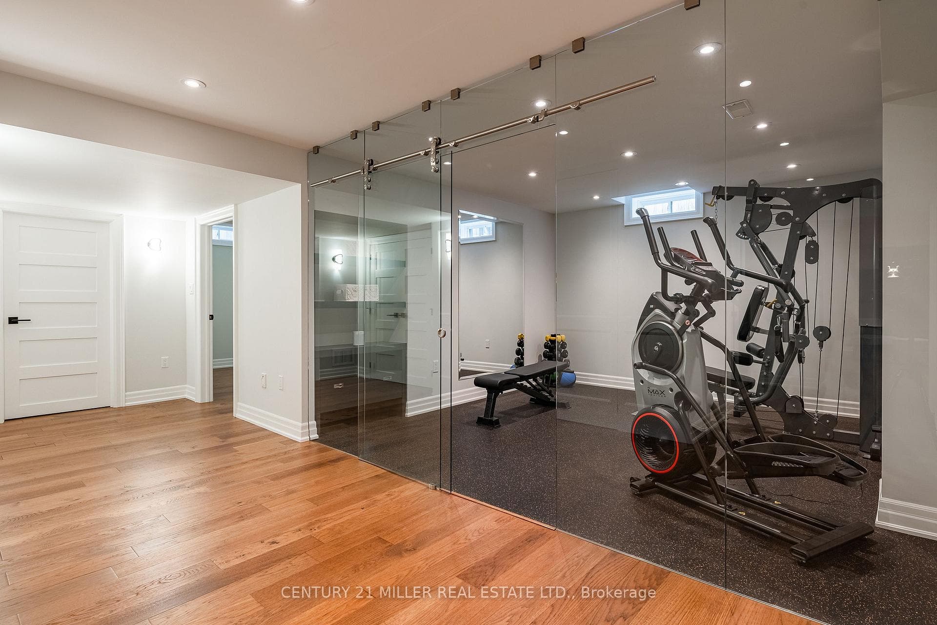 2201 Rochester Circle - Detached photo 33 of 47 in Oakville, Ontario
