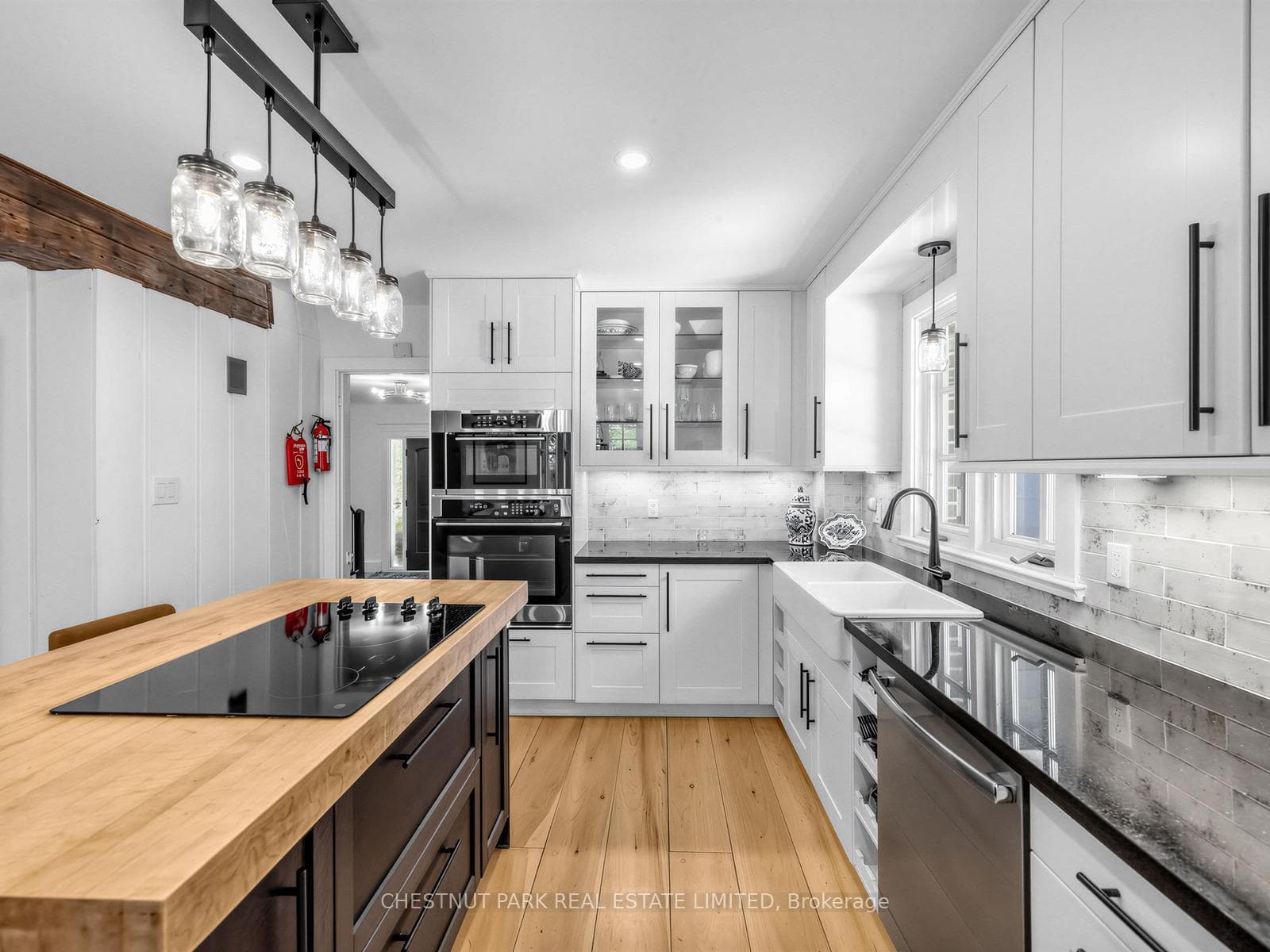 725 Bexhill Road - Detached photo 11 of 39 in Mississauga, Ontario