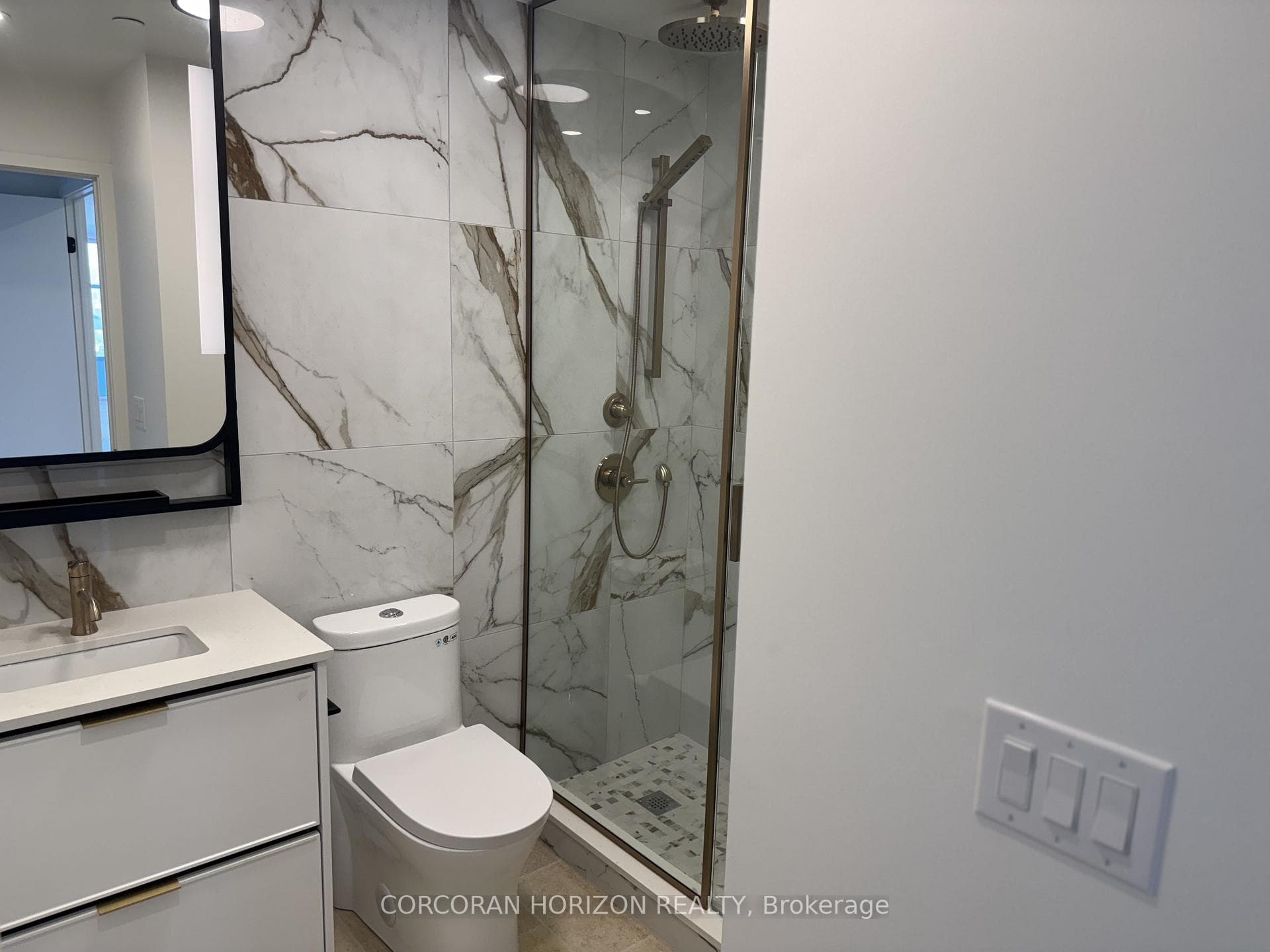1050 Eastern Avenue Unit 819 - Condo photo 11 of 29 in Riverdale / Leslieville, Ontario