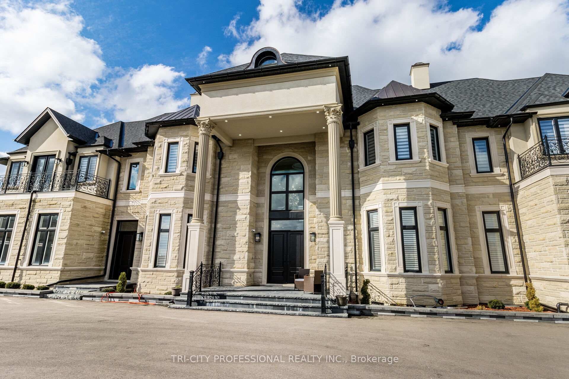 27 Morris Court - Detached photo 10 of 50 in Brampton, Ontario