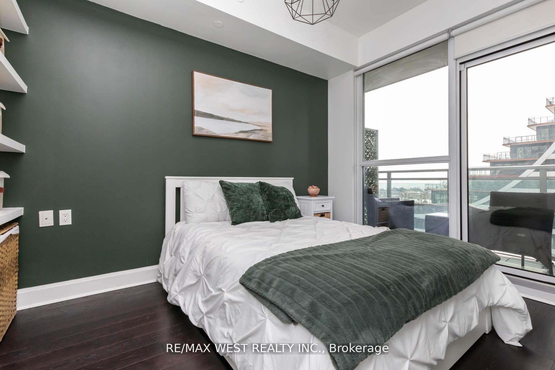 33 Shore Breeze Drive Unit 802 - Condo photo 18 of 38 in Liberty Village / Parkdale / South Parkdale, Ontario