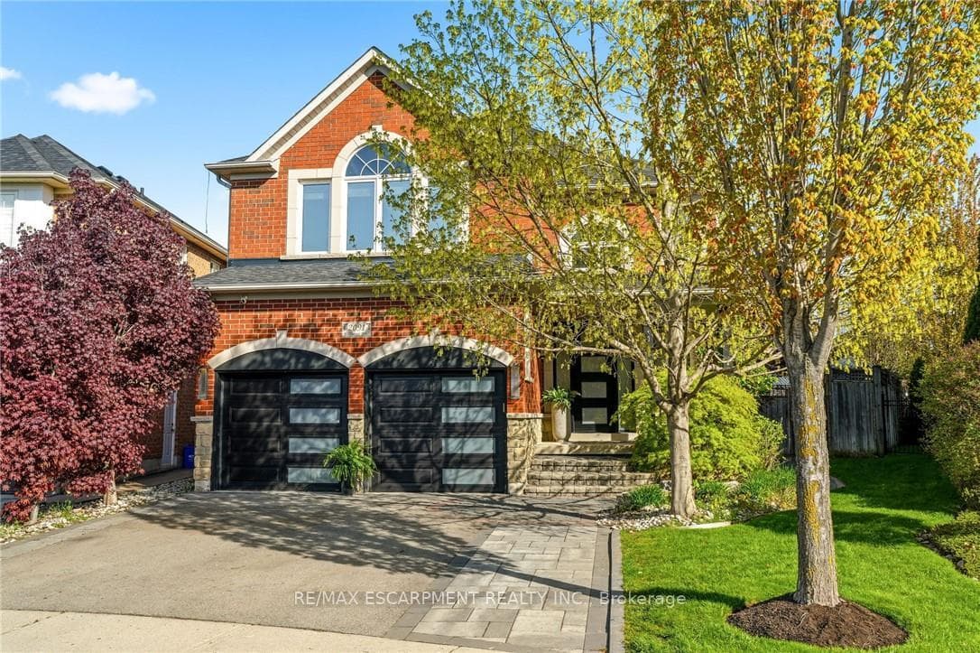 2091 Willhaven Trail - Detached photo 1 of 31 in Oakville, Ontario