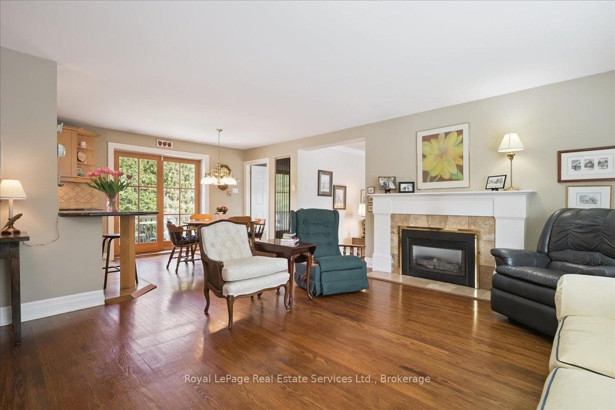 281 Pinehurst Drive - Detached photo 10 of 50 in Oakville, Ontario