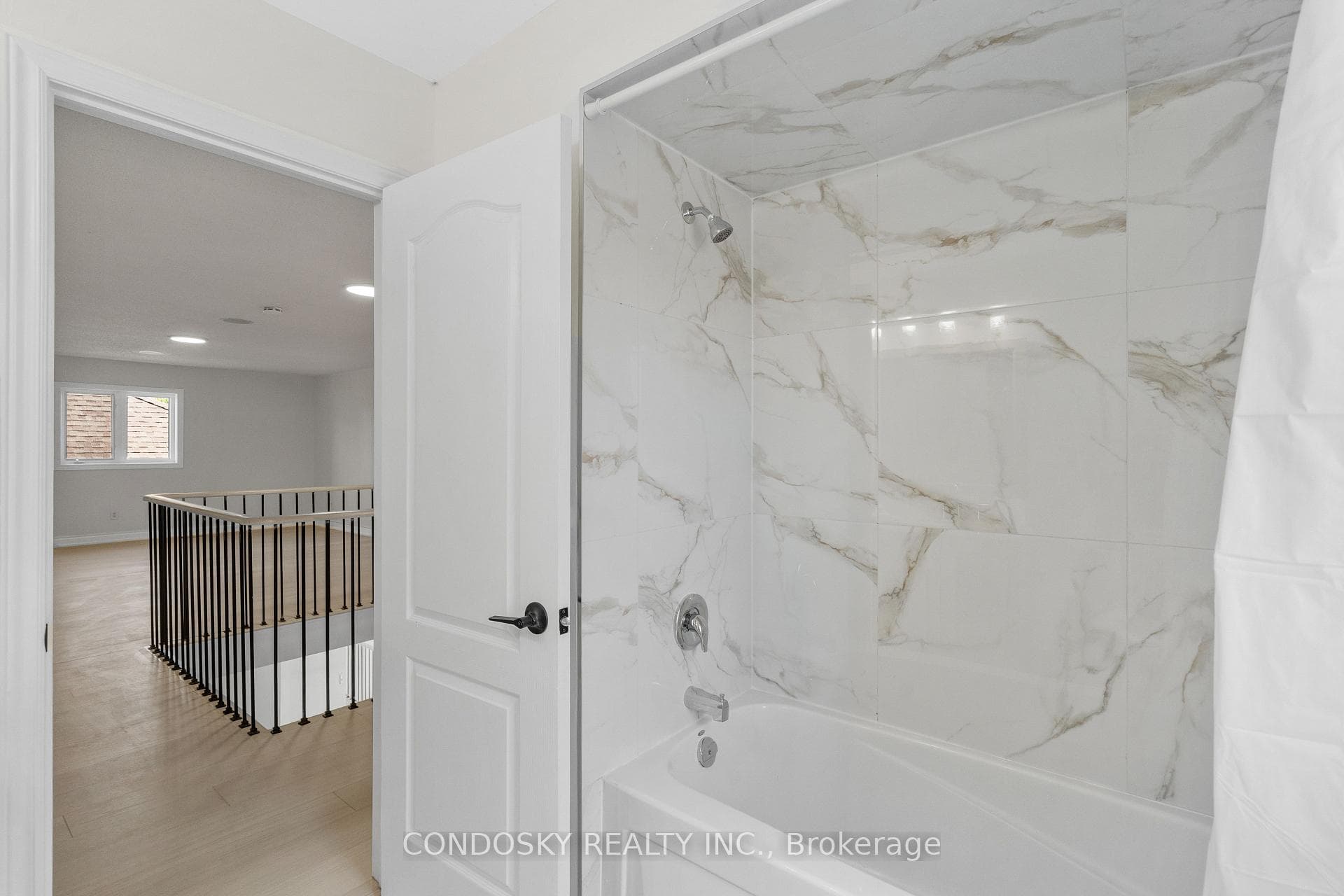 3322 Fox Run Circle - Detached photo 37 of 50 in Oakville, Ontario