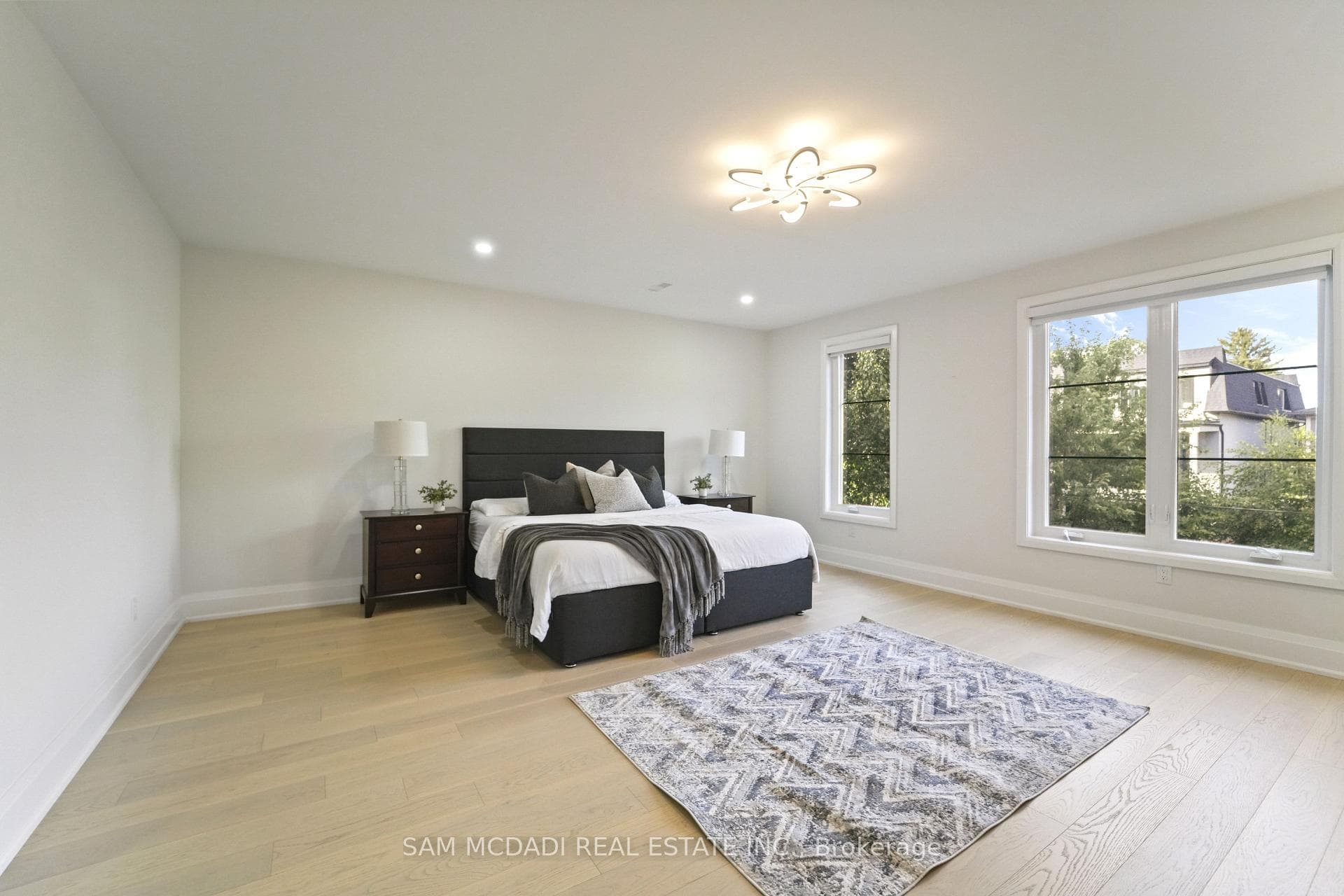 11B Maple Avenue - Semi-Detached photo 23 of 49 in Mississauga, Ontario