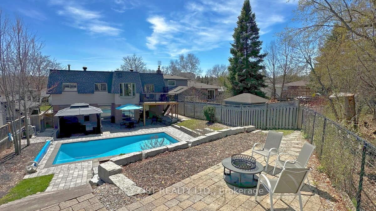 187 Hickman Street - home for sale in Caledon, Ontario