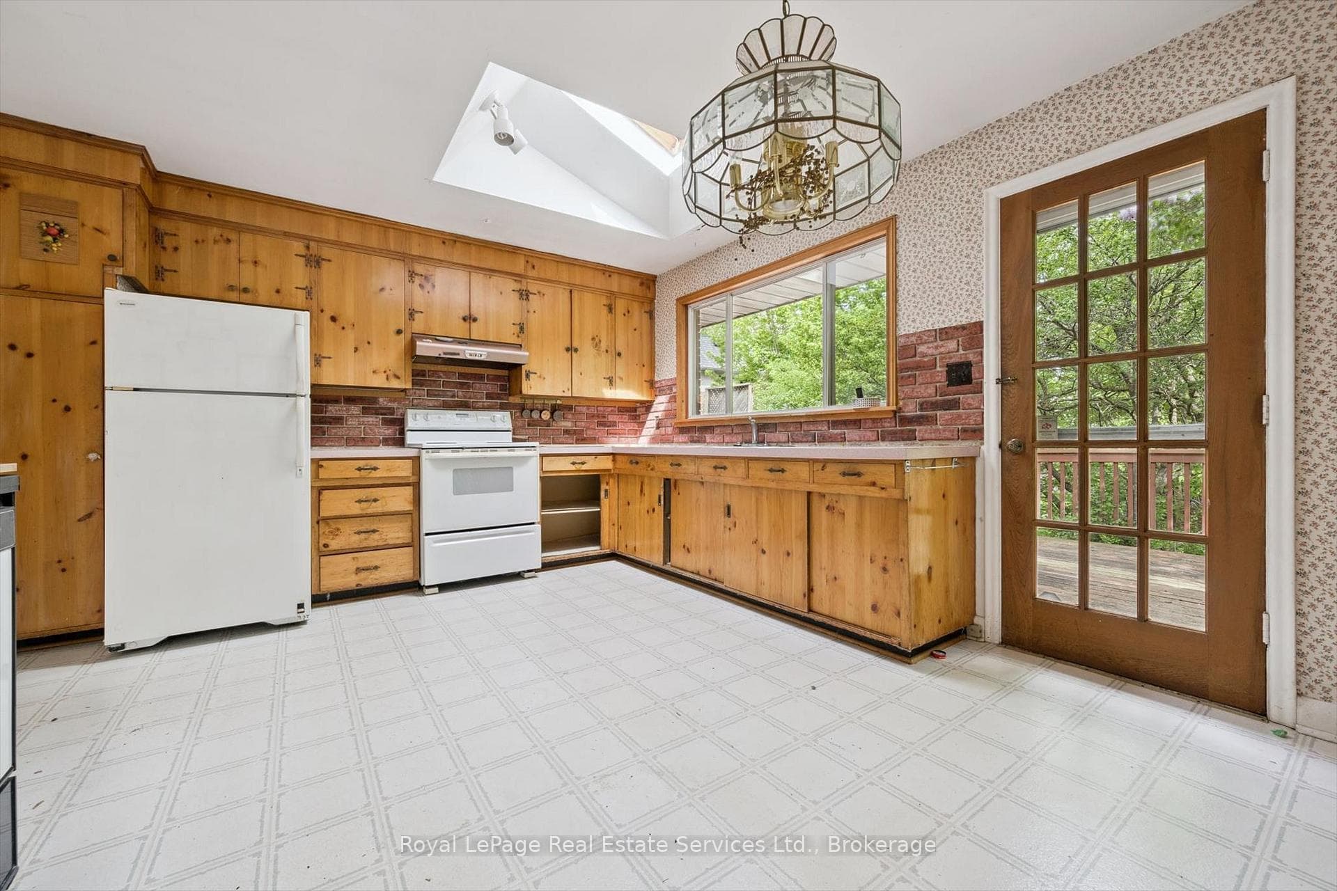 1118 Melvin Avenue - Detached photo 20 of 26 in Oakville, Ontario