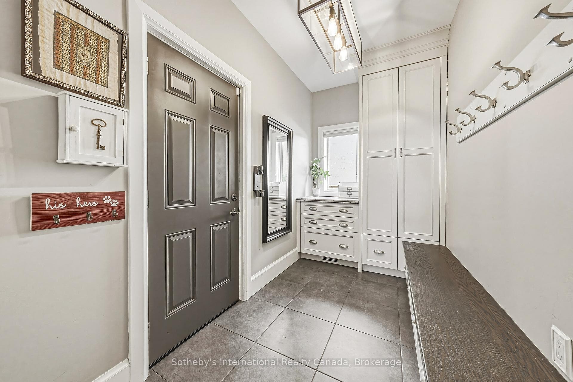 476 Patricia Drive - Detached photo 8 of 49 in Burlington, Ontario