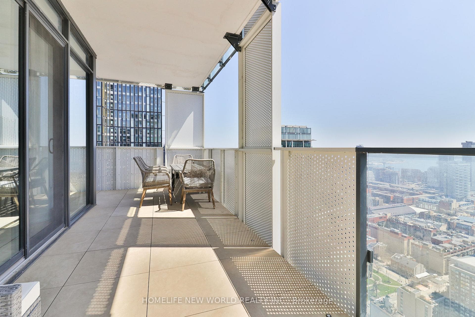 20 Lombard Street Unit 4202 - Condo photo 25 of 35 in Regent Park / Cabbagetown / St. James Town, Ontario