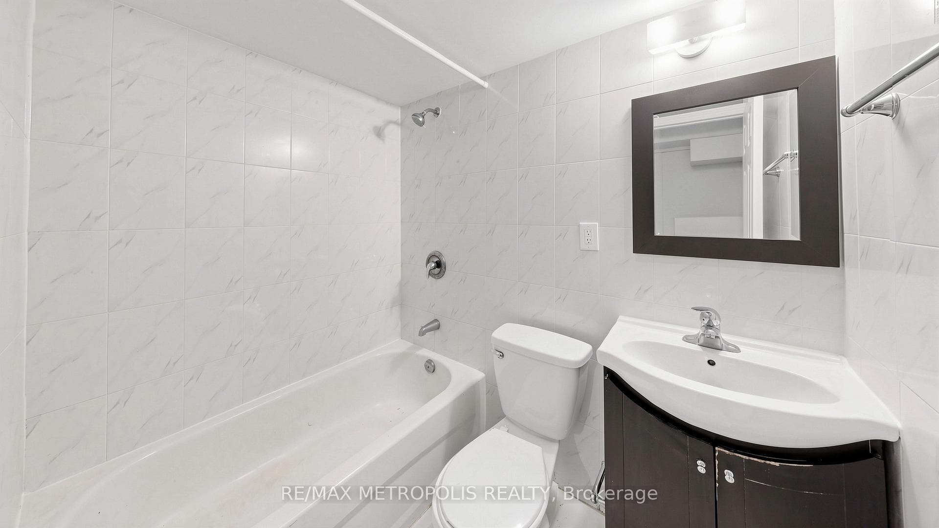 11 Livonia Place Unit 18 - Condo photo 44 of 50 in Scarborough (West Hill / Highland Creek), Ontario