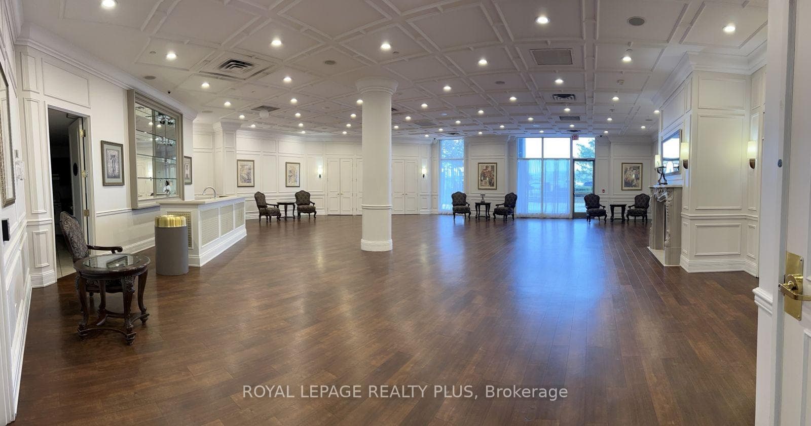 35 Kingsbridge Garden Circle Unit TPH4 - Condo photo 50 of 50 in Mississauga, Ontario