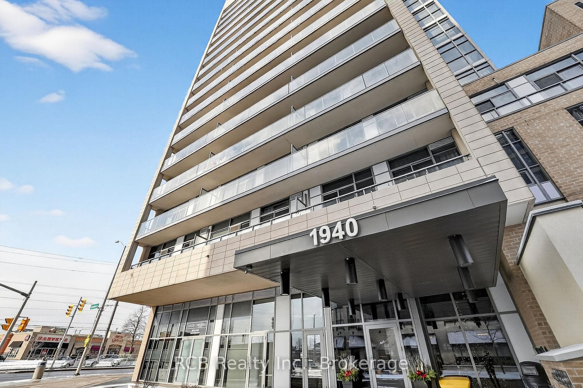 1940 Ironstone Drive Unit 1006 - home for sale in Burlington, Ontario