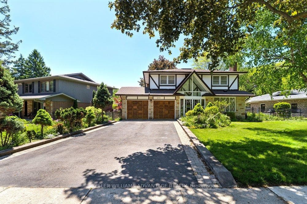2192 Castlestone Court - Detached photo 2 of 50 in Mississauga, Ontario