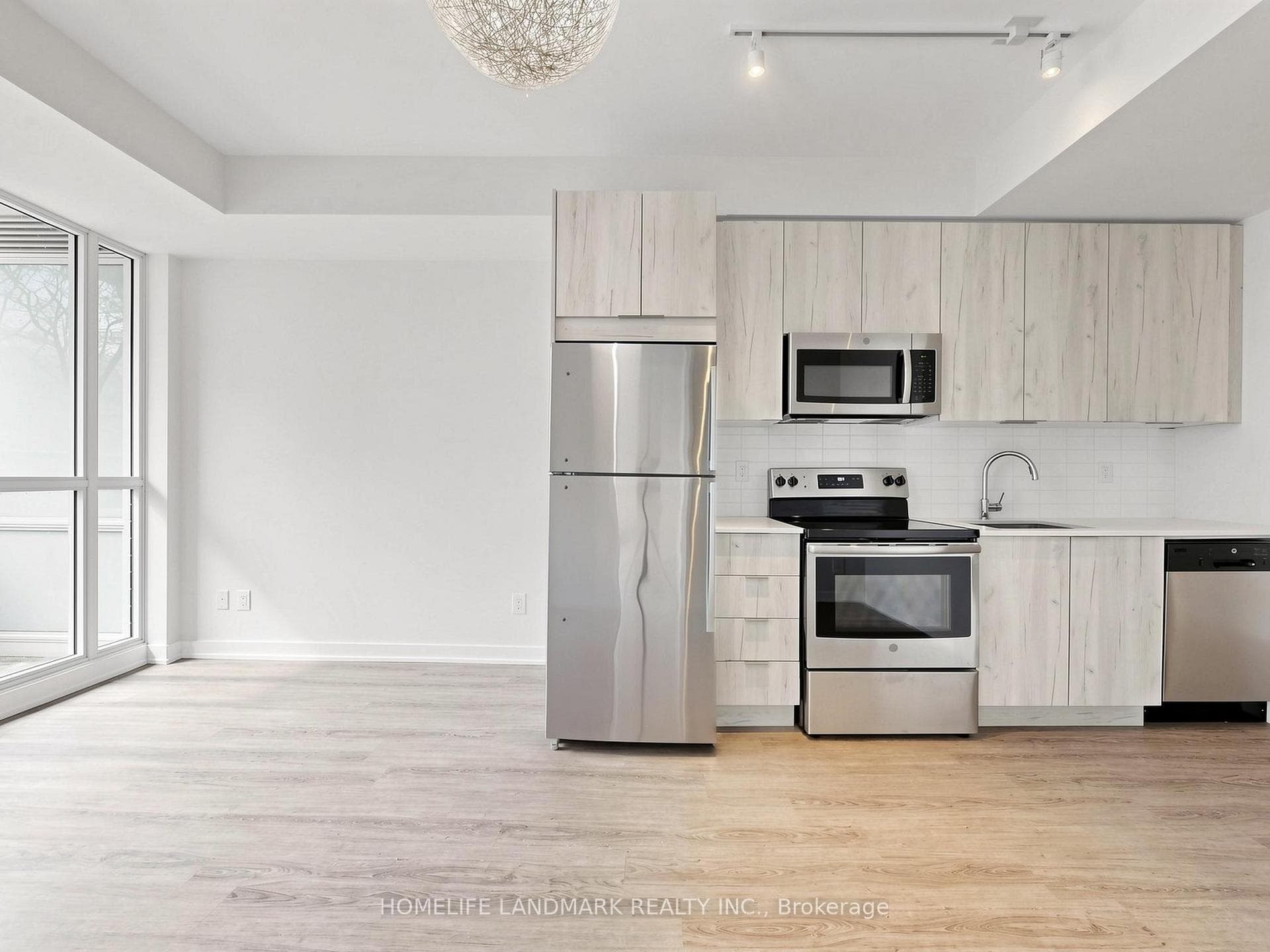1350 Kingston Road Unit 209 - Condo photo 7 of 26 in Birch Cliff / Cliffside, Ontario