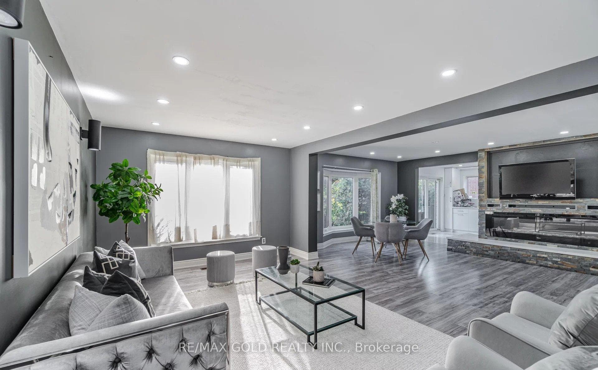 21 Nottingham Crescent - Detached photo 10 of 21 in Brampton, Ontario