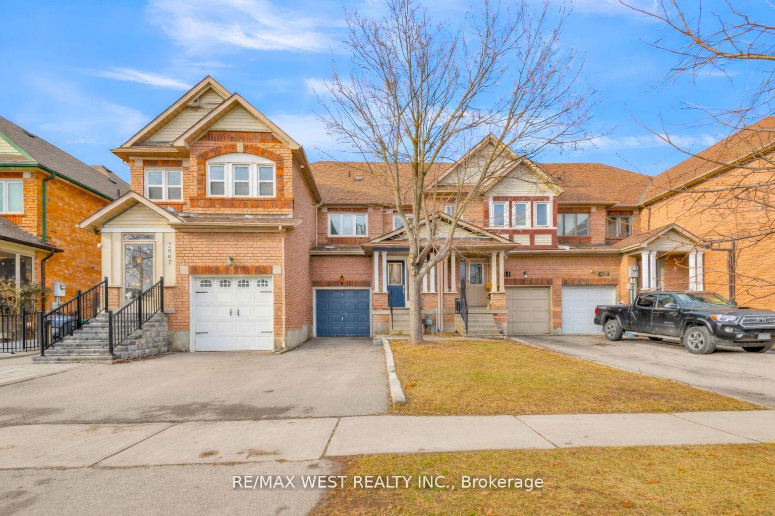 3865 Allcroft Road - home for sale in Mississauga, Ontario