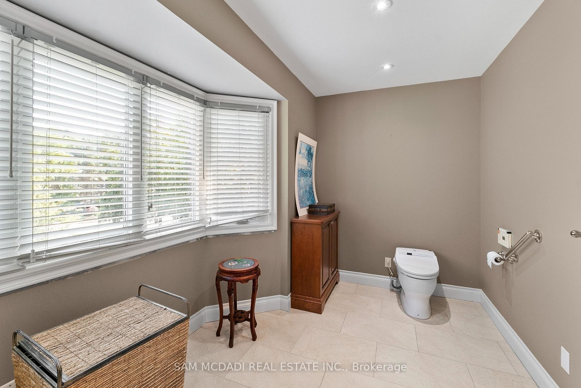 2235 Shawanaga Trail - Detached photo 21 of 48 in Mississauga, Ontario