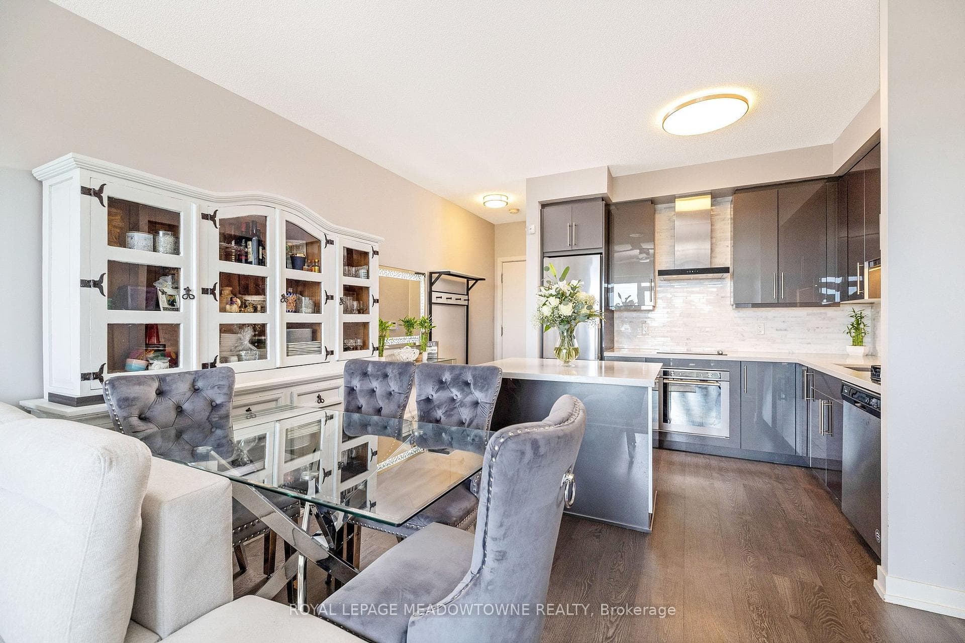 2093 Fairview Street Unit 1902 - Condo photo 10 of 30 in Burlington, Ontario