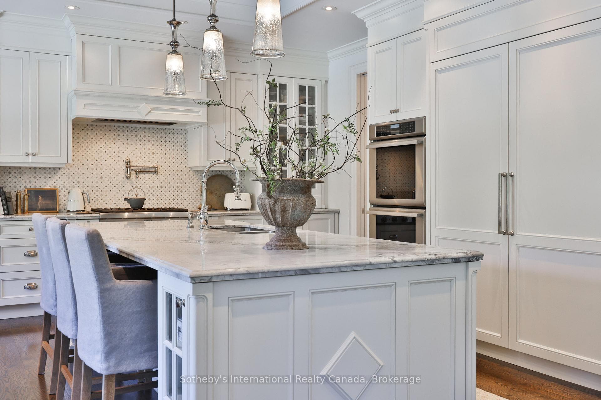 1497 Lakeshore Road - Detached photo 10 of 50 in Oakville, Ontario