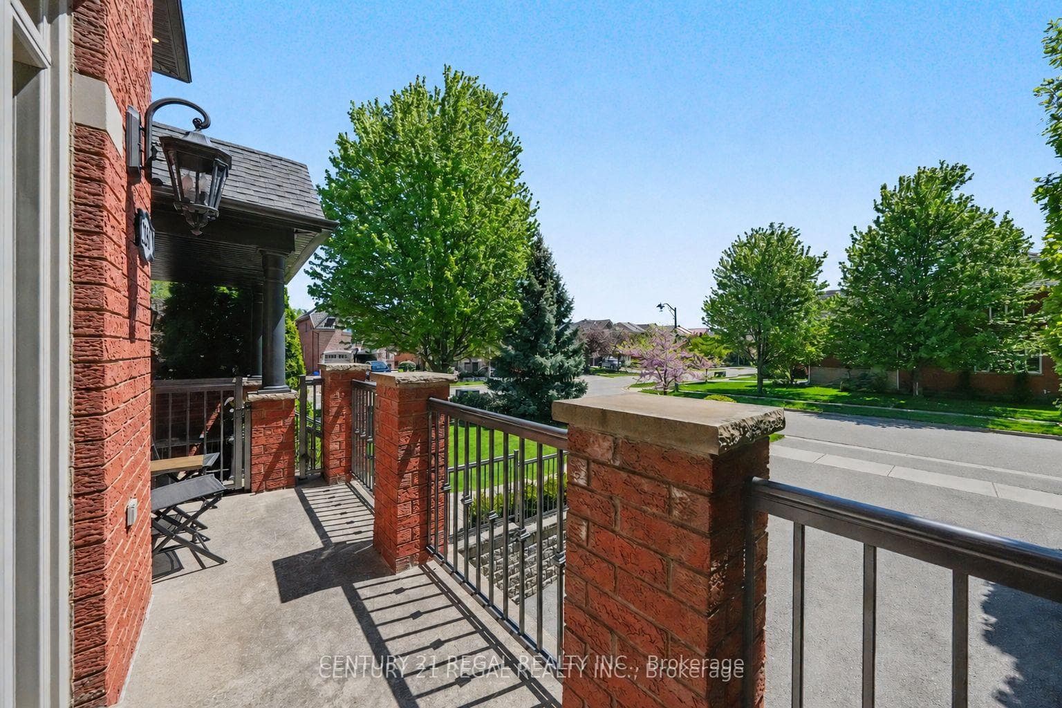 2260 Chickadee Crescent - Detached photo 7 of 47 in Oakville, Ontario