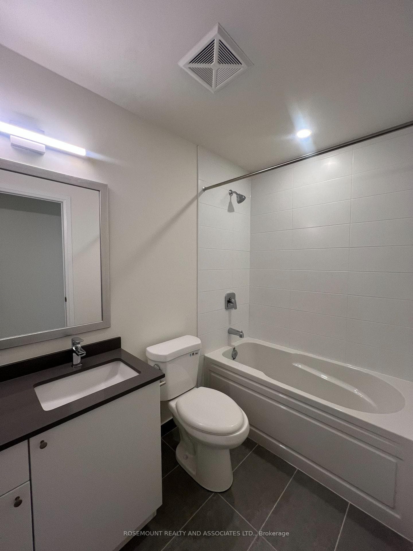 3260 Sheppard Avenue Unit 1004 - Condo photo 3 of 15 in Scarborough Village / Eglinton East, Ontario