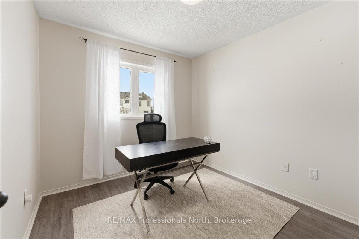 98 Roxton Road - Semi-Detached photo 20 of 28 in Oakville, Ontario