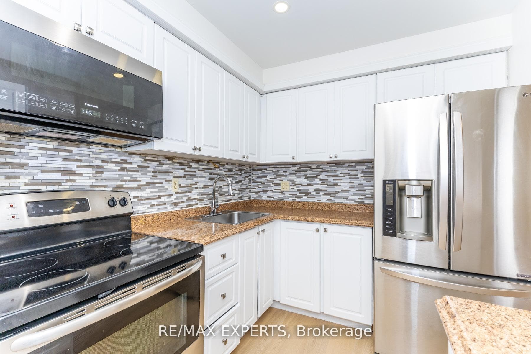 31 Carleton Place - Condo photo 3 of 23 in Brampton, Ontario
