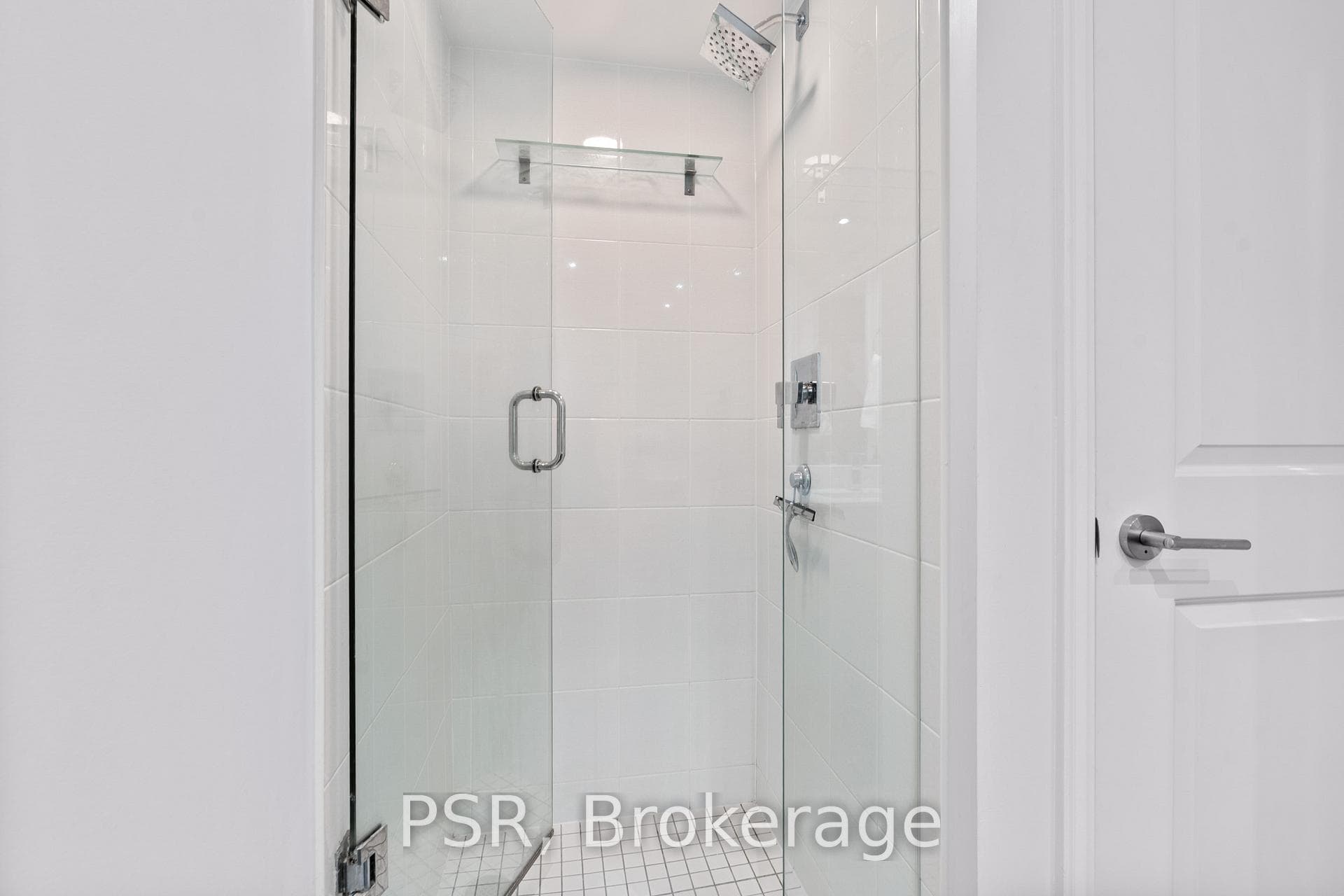 38 Grand Magazine Street Unit 1031 - Condo photo 15 of 25 in Downtown Toronto / Waterfront, Ontario