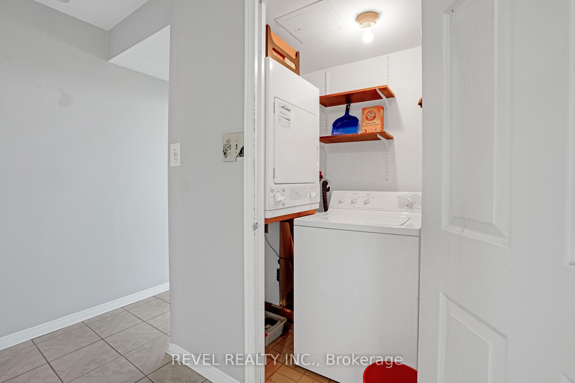 1360 Rathburn Road Unit 403 - Condo photo 21 of 31 in Mississauga, Ontario