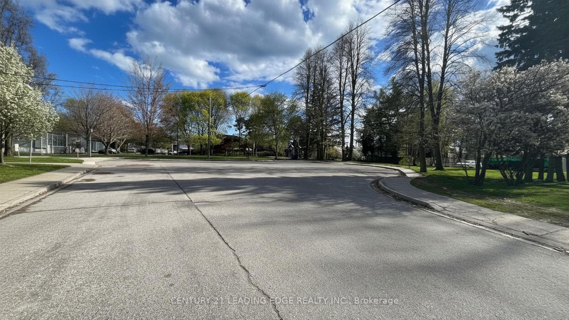 25 Madelaine Avenue - Detached photo 20 of 25 in Birch Cliff / Cliffside, Ontario