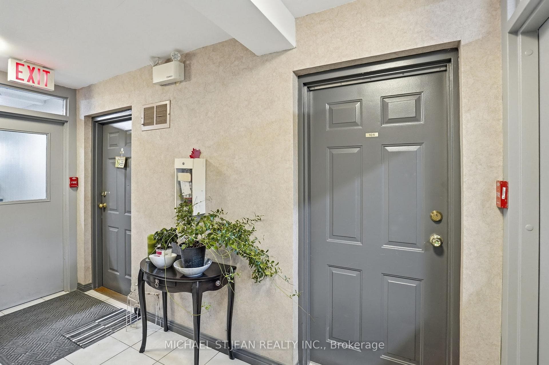482 James Street Unit 104 - Condo photo 6 of 38 in Hamilton, Ontario