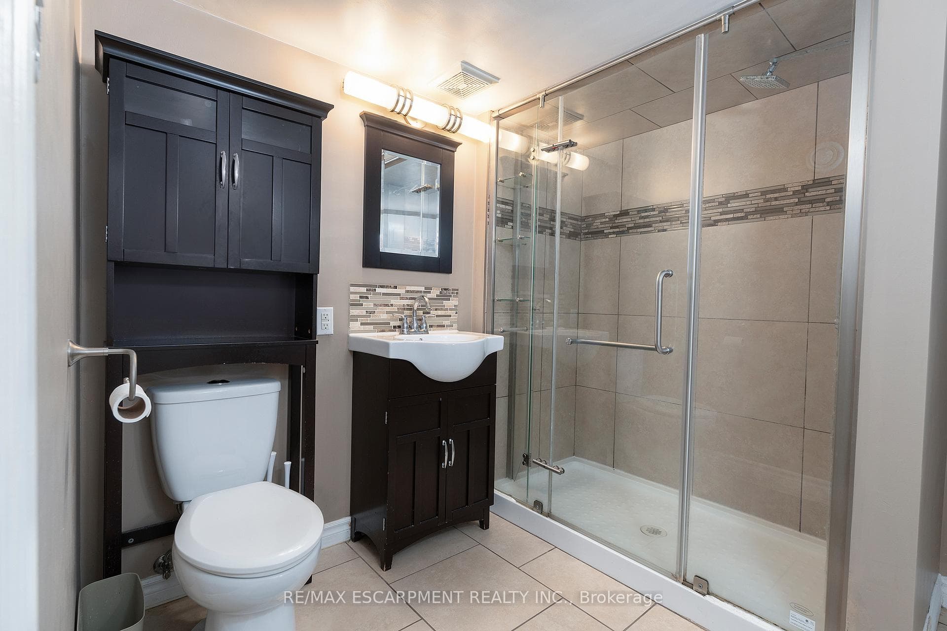 193 Pine Cove Road - Detached photo 22 of 43 in Burlington, Ontario