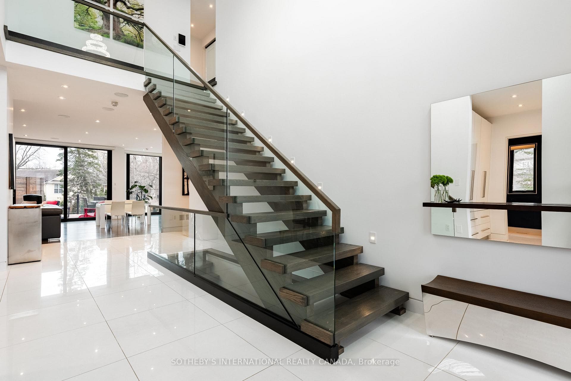 1388 Acton Crescent - Detached photo 15 of 50 in Oakville, Ontario