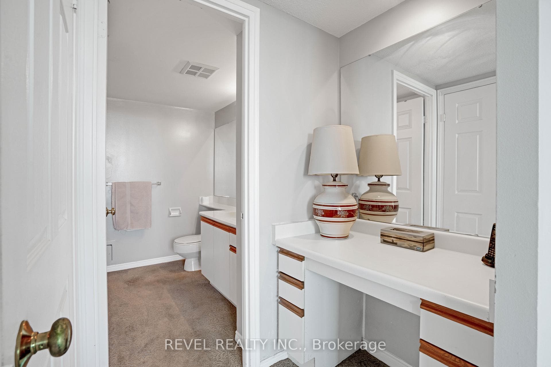 1360 Rathburn Road Unit 403 - Condo photo 19 of 31 in Mississauga, Ontario