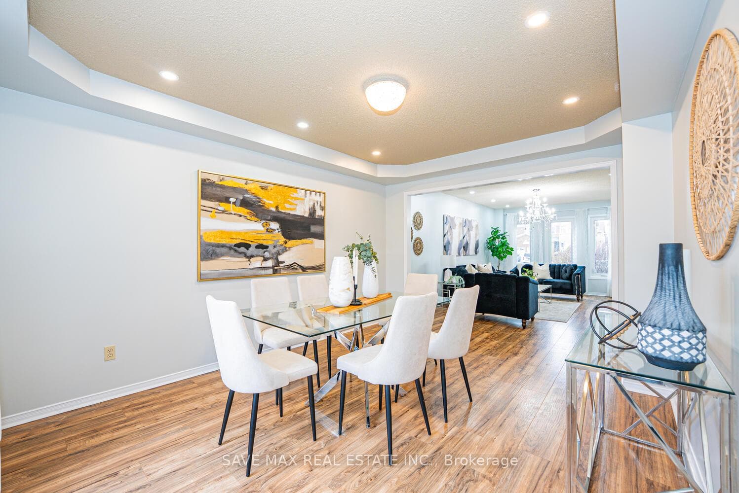 30 Adirondack Crescent - Detached photo 8 of 50 in Brampton, Ontario