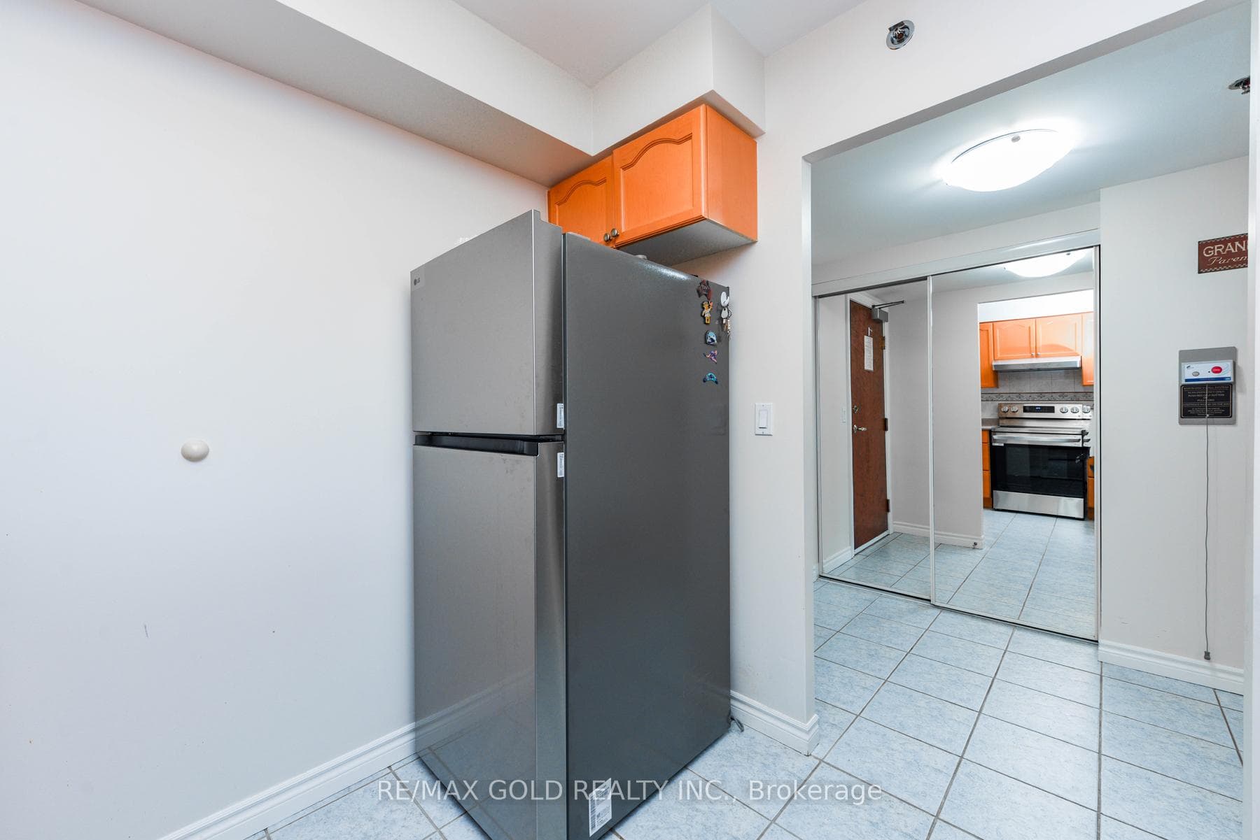100 Burloak Drive Unit 2411 - Condo photo 12 of 48 in Burlington, Ontario