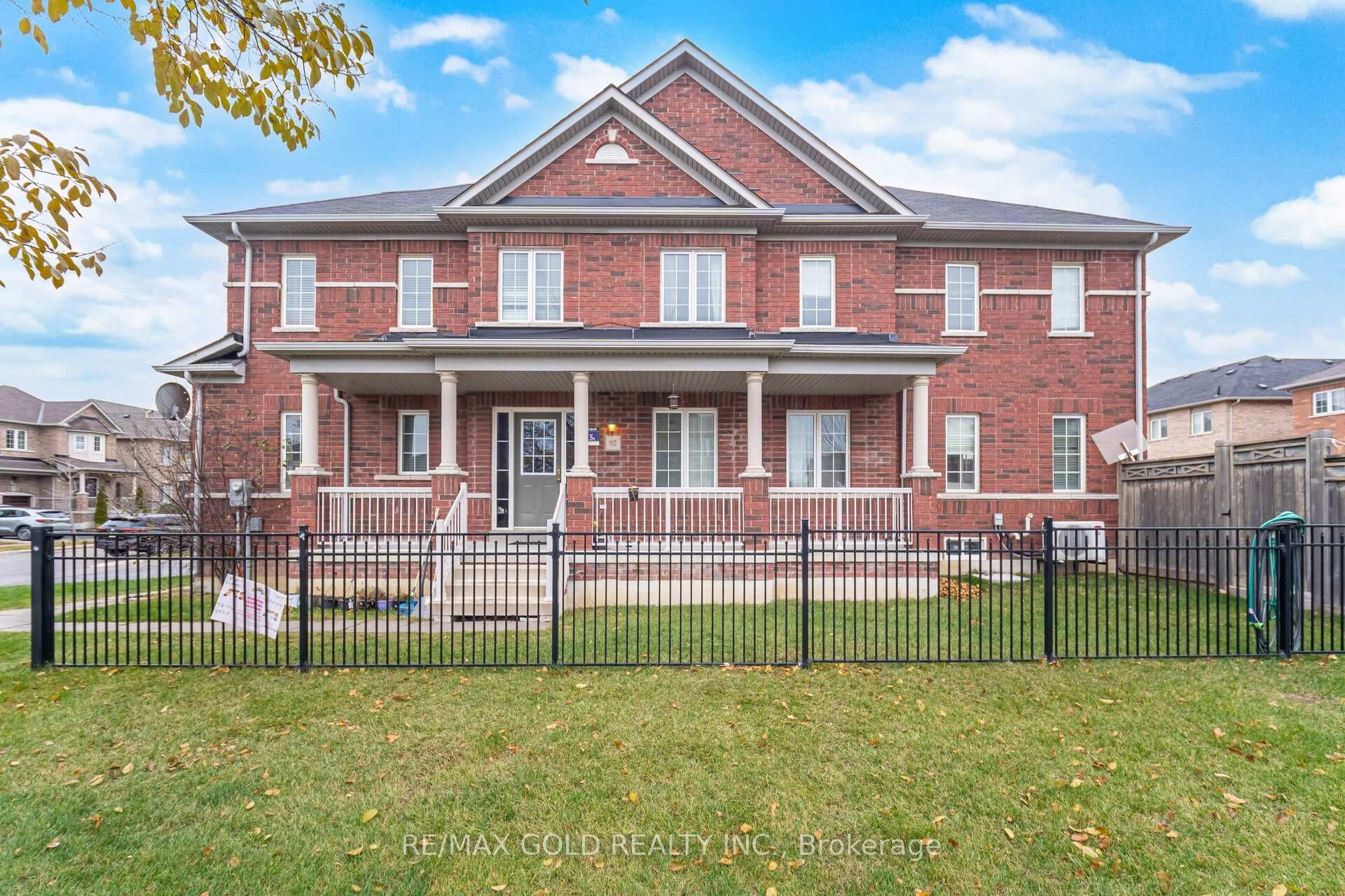 92 Bellchase Trail - home for sale in Brampton, Ontario