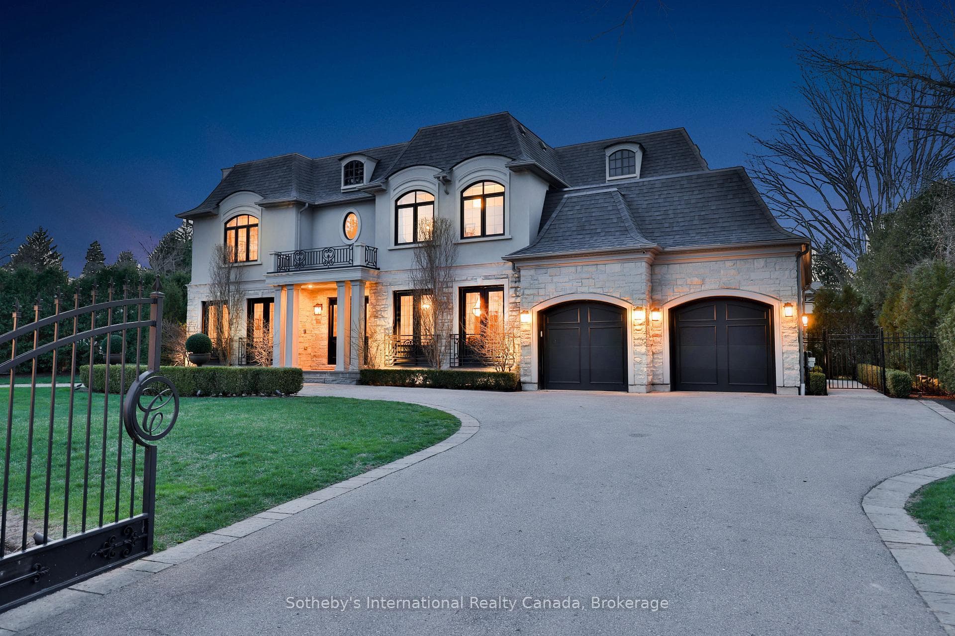 1497 Lakeshore Road - Detached photo 3 of 50 in Oakville, Ontario