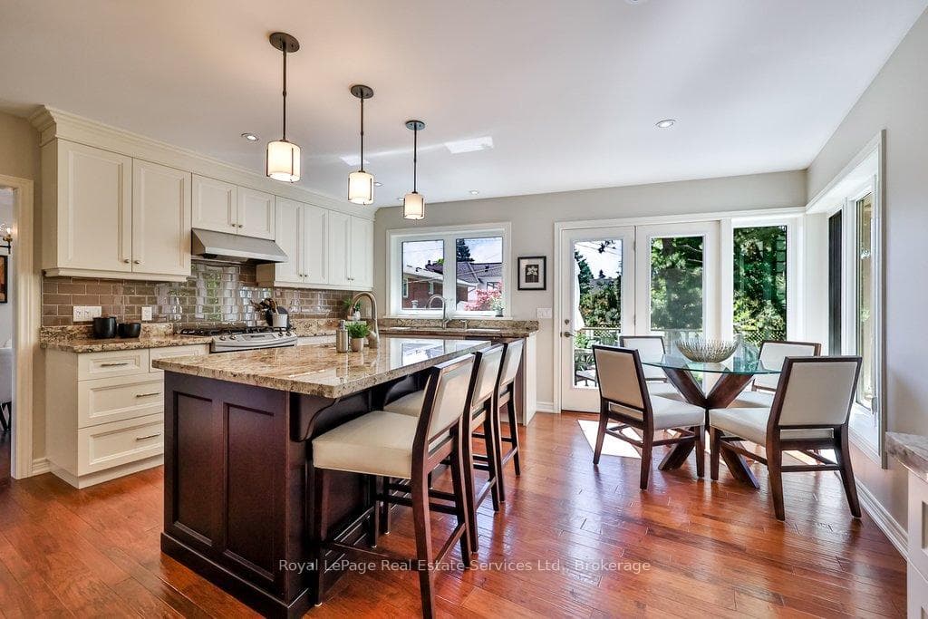 1528 Warland Road - Detached photo 12 of 50 in Oakville, Ontario